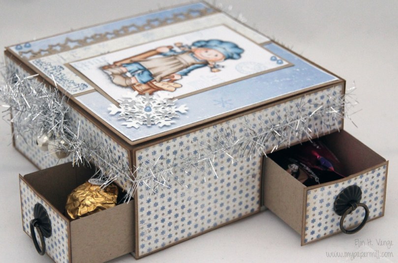 melkehjerteeske Renate skuffer åpne