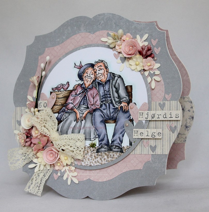 August 2015 - Mo Manning Young Love front skrått