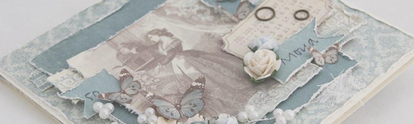 August - Mona 50 front skrått PS