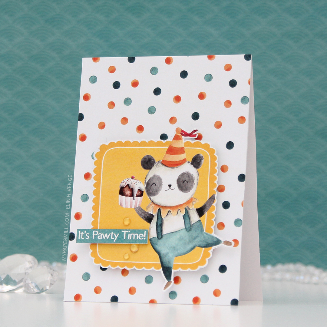 HK P13 It's Pawty Time panda med cupcake front skrått